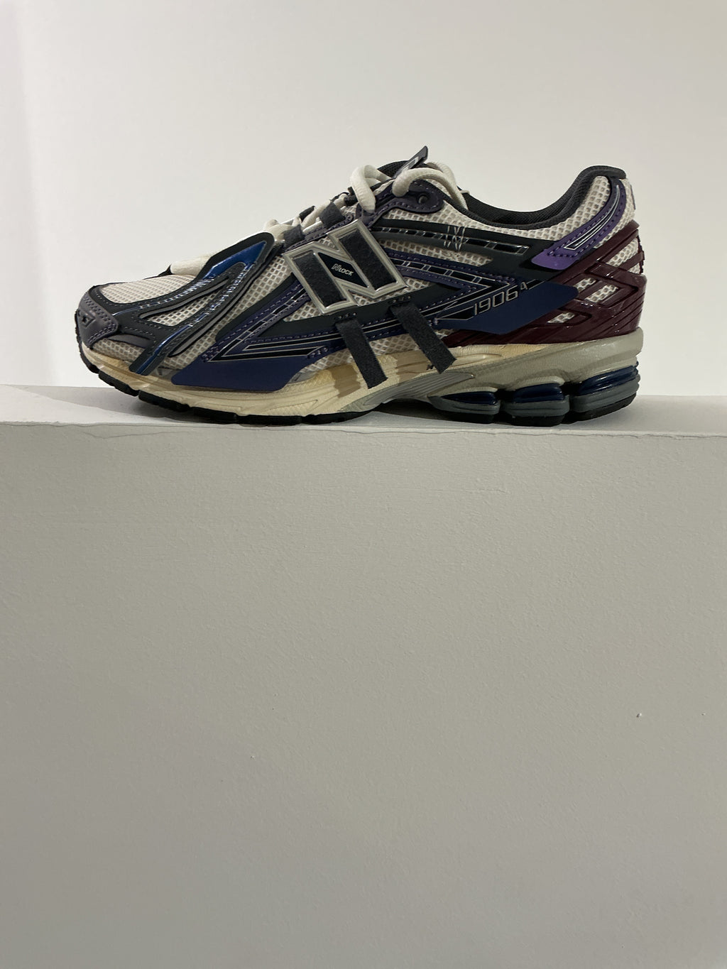 NEW BALANCE 1906