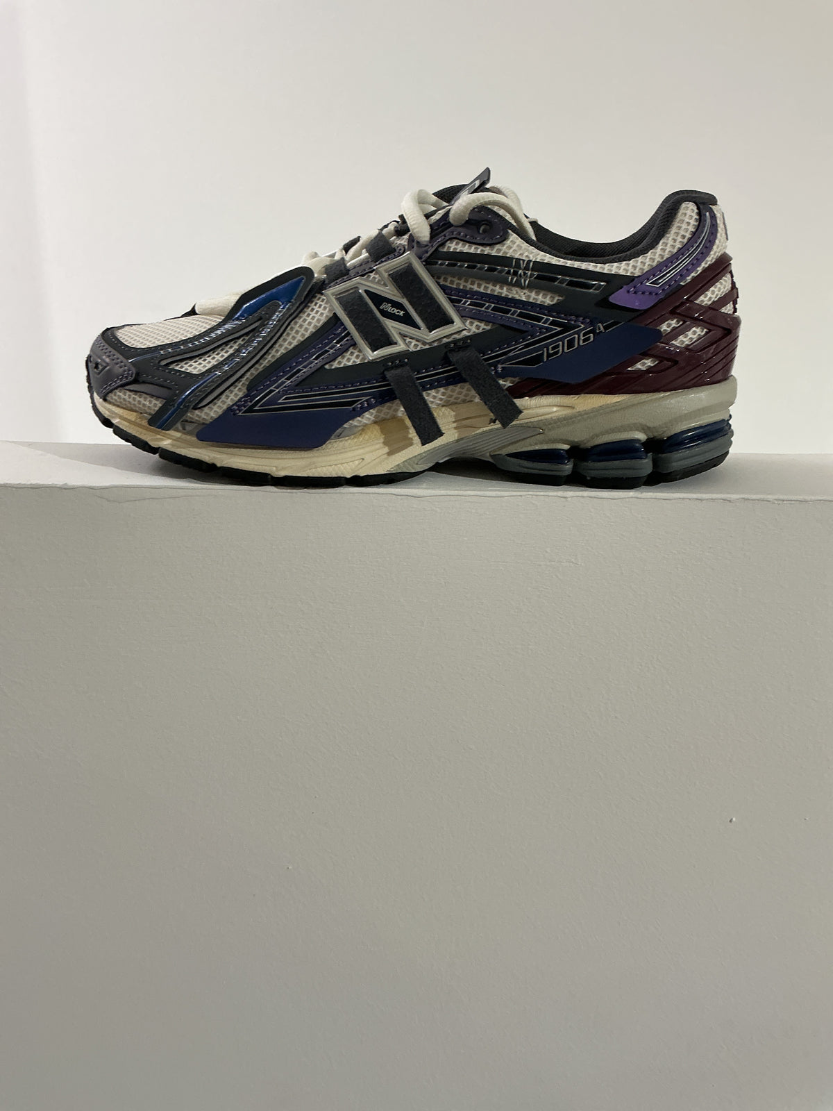 NEW BALANCE 1906