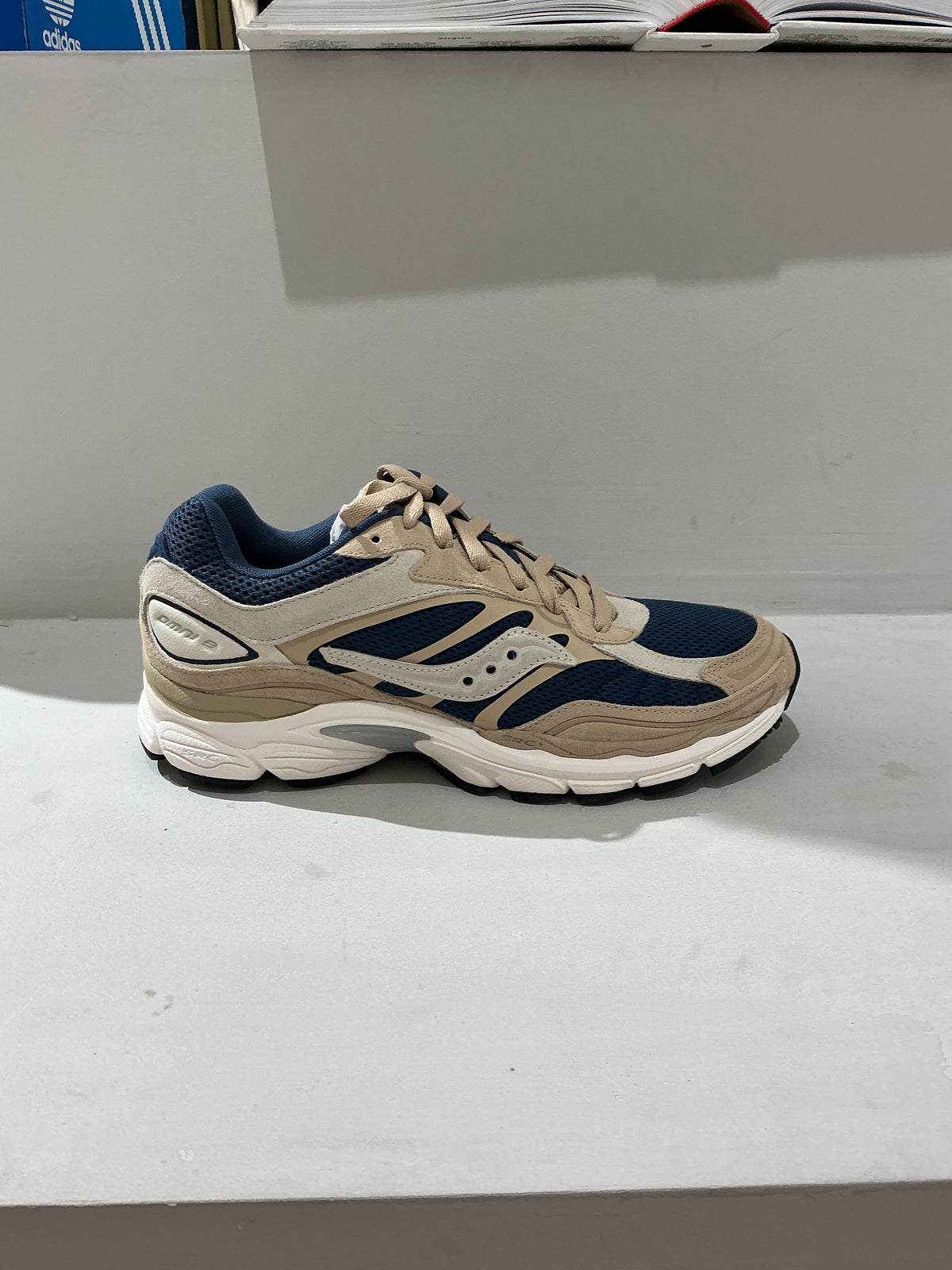 SAUCONY OMNI 9